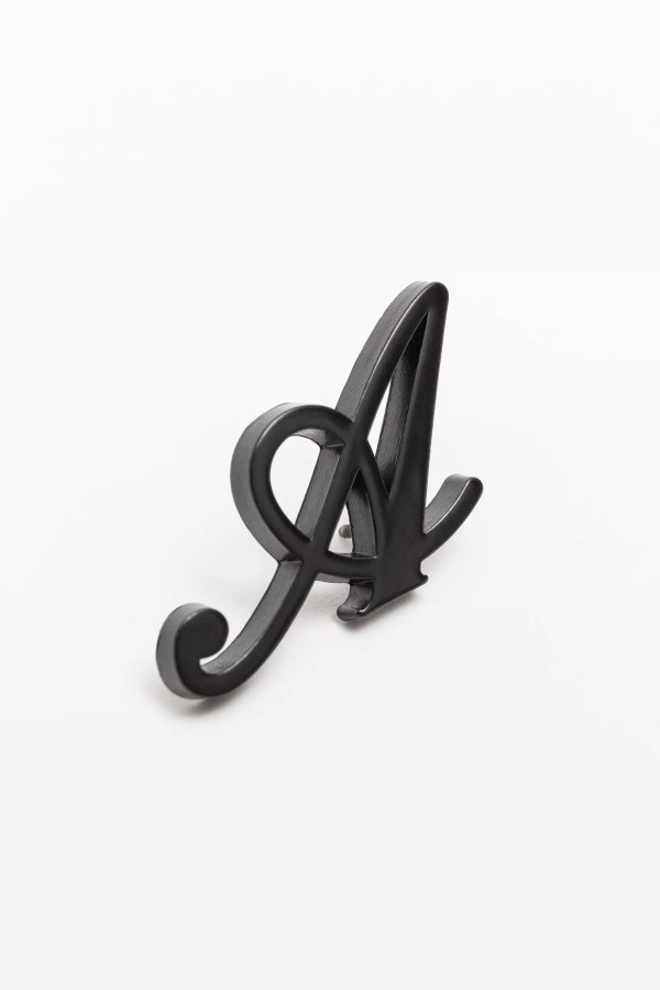 Signature-Pin Schwarz Axel Arigato