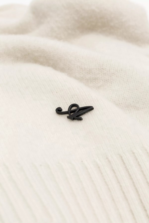 Signature-Pin Schwarz Axel Arigato