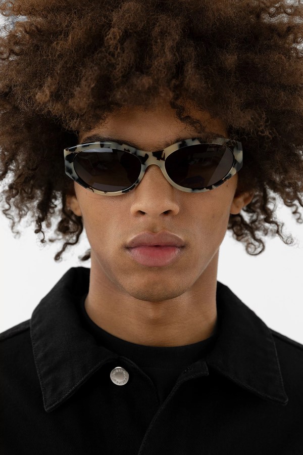 Tonia Cat-Eye-Sonnenbrille Axel Arigato Beige Turtle Black