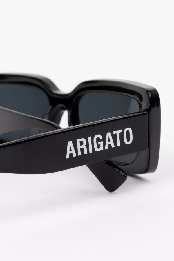 Arigato Arena Rechteckige Sonnenbrille Schwarz