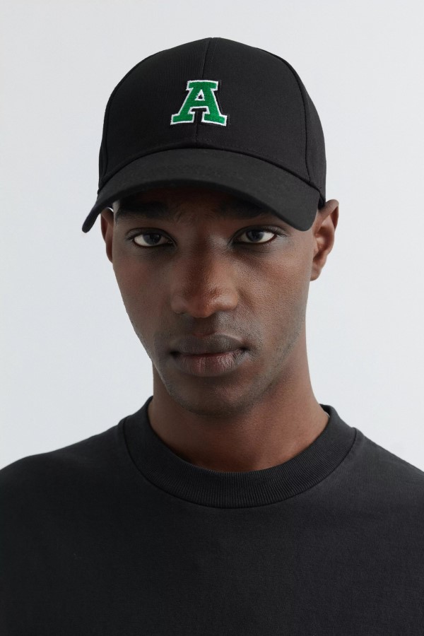 College Cap Schwarz Axel Arigato