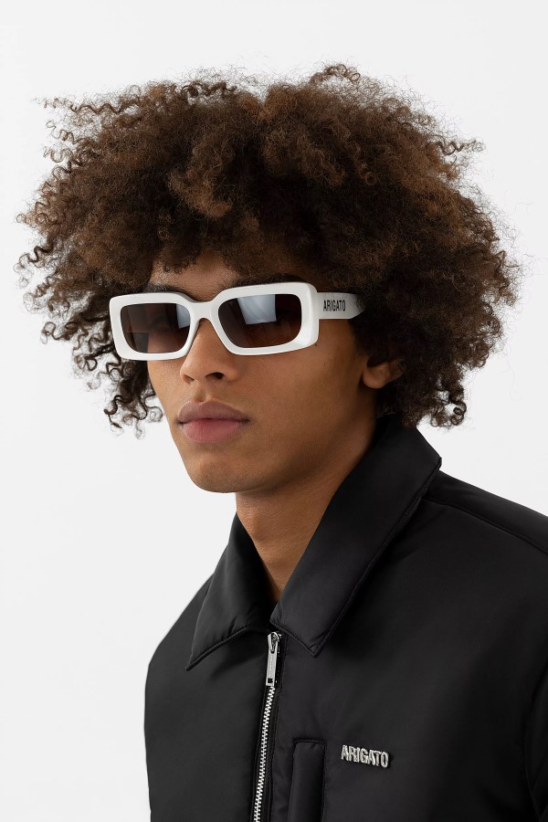 Axel Arigato Ivory Faded Brown Arena Rechteckige Sonnenbrille